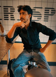 Divyansh - Male escort in Chandigarh Photo 3 of 3