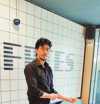 Divyansh - Acompañantes masculino in Faridabad