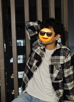 Divyansh - Male escort in New Delhi Photo 2 of 4