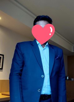 Divyansh - Male escort in New Delhi Photo 9 of 12
