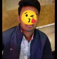 Divyansh Thakur - Acompañantes masculino in New Delhi