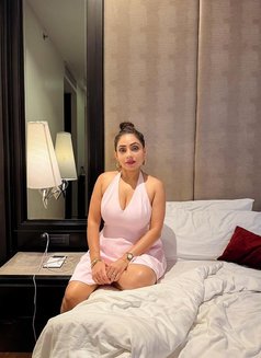 Divyanshi Best Incall Outcall Service, E - escort in Bangalore Photo 1 of 5