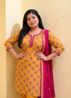 Divyanshi Best Incall Outcall Service, E - escort in Bangalore Photo 6 of 6