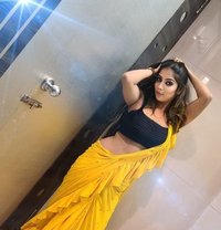 Divyanshi Best Incall Outcall Service, E - escort in Chandigarh