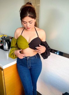 Divyanshi Best Incall Outcall Service, E - escort in Chennai Photo 2 of 7