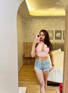 Divyanshi Best Incall Outcall Service, E - escort in Faridabad Photo 1 of 5