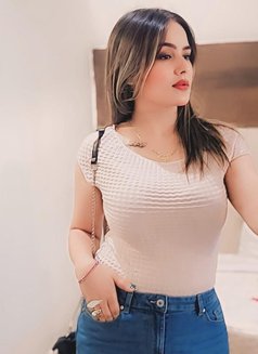 Divyanshi Best Incall Outcall Service, E - escort in Faridabad Photo 4 of 5