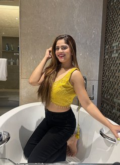 Divyanshi Best Incall Outcall Service, E - escort in Hyderabad Photo 5 of 6