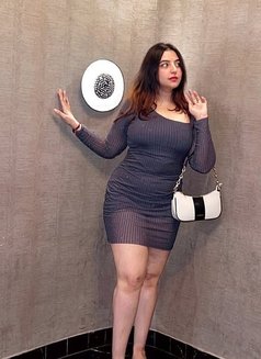 Divyanshi Best Incall Outcall Service, E - escort in Hyderabad Photo 2 of 5