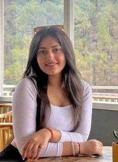 Divyanshi Best Incall Outcall Service, E - escort in Kolkata Photo 2 of 5