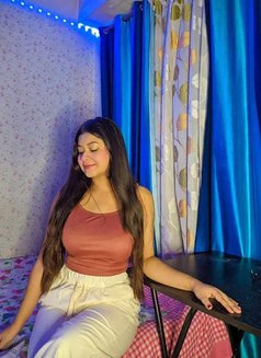 Divyanshi Best Incall Outcall Service, E - escort in Gurgaon Photo 2 of 3