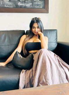 Divyanshi Best Incall Outcall Service, E - escort in Ahmedabad Photo 2 of 7