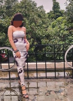 Divyanshi - escort in Noida Photo 1 of 1