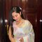 Divyanshi - puta in Pune Photo 2 of 5