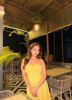 Divyanshi - escort in Udaipur Photo 2 of 5