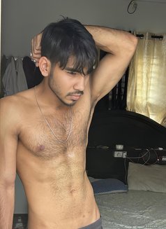 Divyanshu & Bella couple to couple servi - Acompañantes masculino in Mumbai Photo 5 of 5
