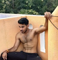 Divyanshu: 8 Inches Thick Hard Pleasure - Male escort in Mumbai