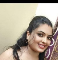 Divyasree - puta in Bangalore