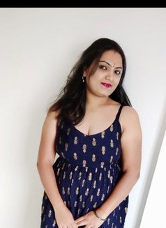 Divyasree - escort in Bangalore Photo 1 of 3