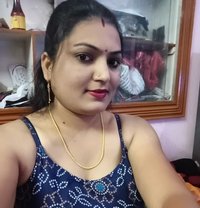 Divyasree - puta in Bangalore