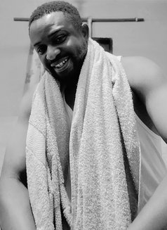 Dixonaruj - Male escort in Dar es Salaam Photo 1 of 11