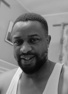 Dixonaruj - Male escort in Dar es Salaam Photo 4 of 11