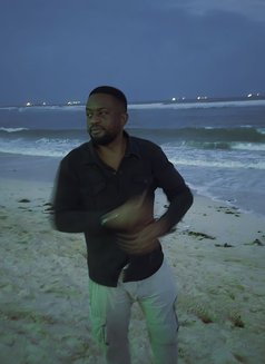 Dixonaruj - Male escort in Dar es Salaam Photo 9 of 11
