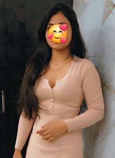Diya - College Girl Independent Escort - escort in New Delhi Photo 3 of 6