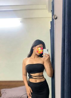 Diya - College Girl Independent Escort - escort in New Delhi Photo 3 of 10