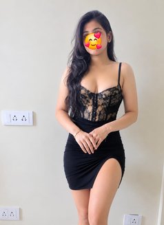 Diya - College Girl Independent Escort - escort in New Delhi Photo 10 of 10