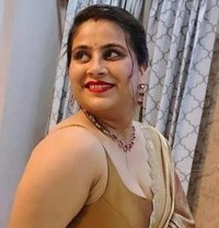 Diya - escort in Coimbatore Photo 1 of 1