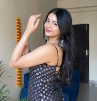 Diya - escort in Hyderabad Photo 1 of 4