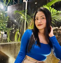 Diya Ghosh - puta in Kolkata