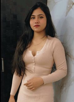 Diya - College Girl Independent Escort - puta in New Delhi Photo 3 of 9