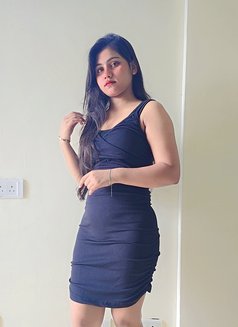 Diya - College Girl Independent Escort - puta in New Delhi Photo 7 of 9