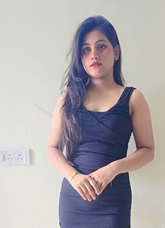 Diya - College Girl Independent Escort - puta in New Delhi Photo 8 of 9