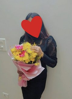 Arohi Independent ggn - puta in Gurgaon Photo 3 of 5