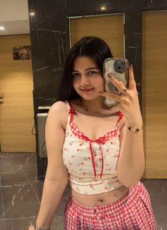 Diya - escort in Hyderabad Photo 1 of 6