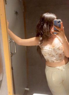 Diya - escort in Hyderabad Photo 3 of 6