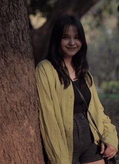 Diya - escort in Kolkata Photo 3 of 8