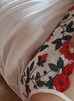 Diya - escort in Kolkata Photo 2 of 3
