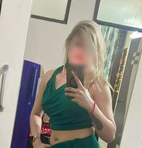 Diya - escort in New Delhi