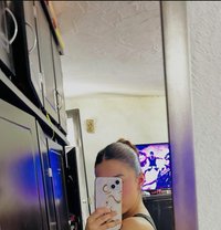 Diya - escort in New Delhi