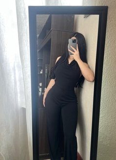 Diya - escort in Vadodara Photo 1 of 3