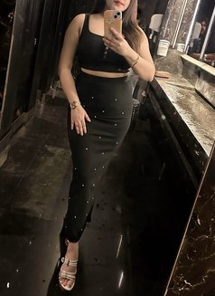 Diya - puta in Varanasi Photo 3 of 11