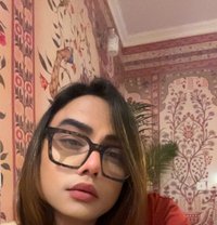 Diya - Transsexual escort in Lucknow