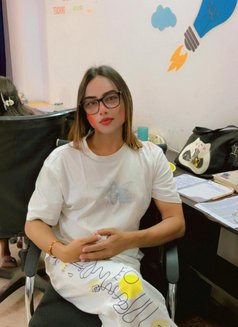 Diya - Transsexual escort in Lucknow Photo 1 of 1