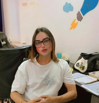 Diya - Transsexual escort in Lucknow