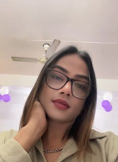 Diya - Transsexual escort in Lucknow Photo 7 of 10