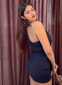 Divya Indian Model - escort in Dubai Photo 1 of 5